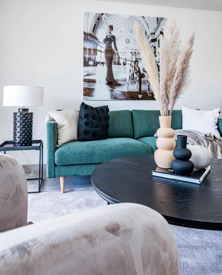 Inf32L- Modern City Apartment, Families Only Estepona Eksteriør billede
