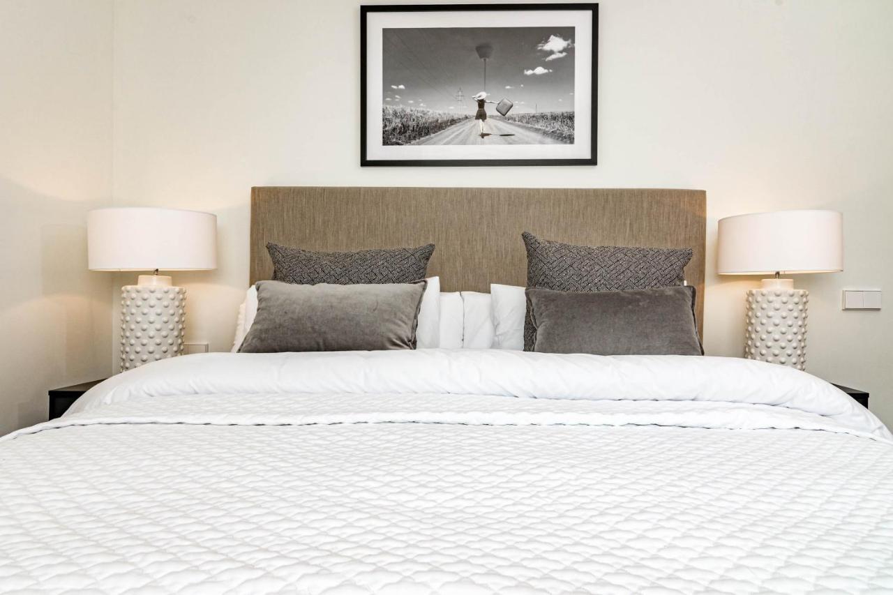 Inf32L- Modern City Apartment, Families Only Estepona Eksteriør billede